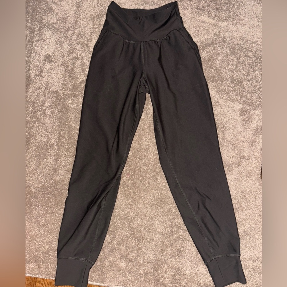 Dark green high rise old navy active leggings size XS